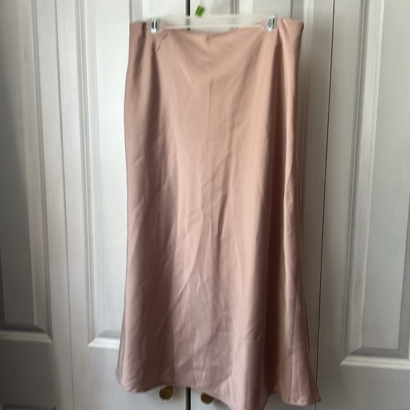 H&M dusty rose midi aline skirt size L - Picture 5 of 5